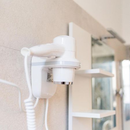 Drooms 4,0 Domotic Smart Self 24H,7 Vicino Treni Porta Susa E Centro Storico تورينو المظهر الخارجي الصورة
