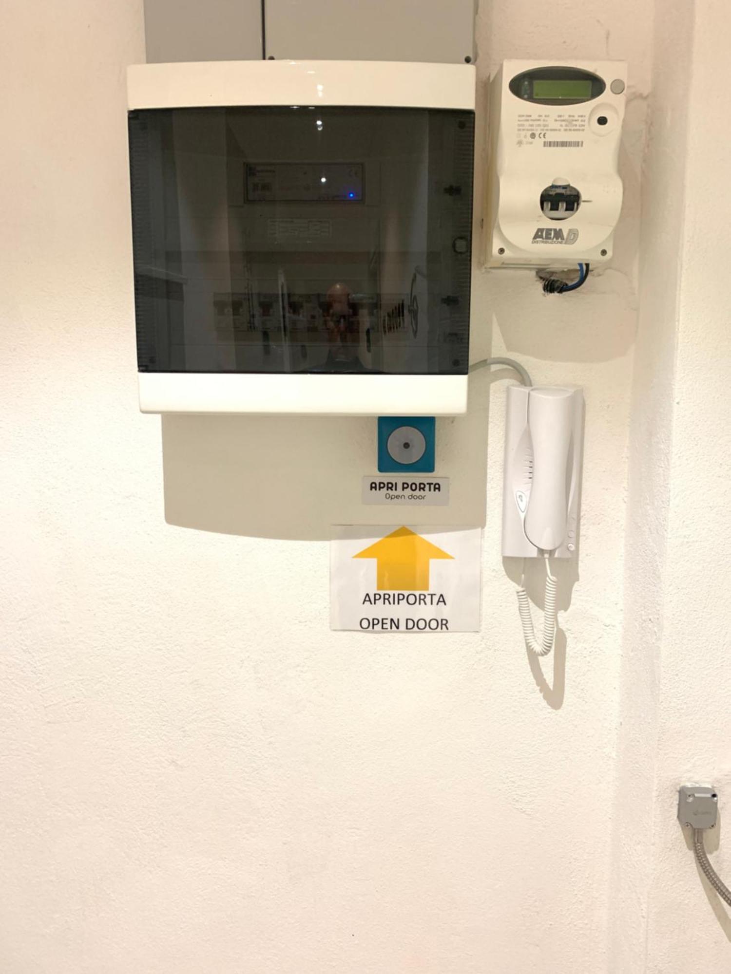 Drooms 4,0 Domotic Smart Self 24H,7 Vicino Treni Porta Susa E Centro Storico تورينو المظهر الخارجي الصورة
