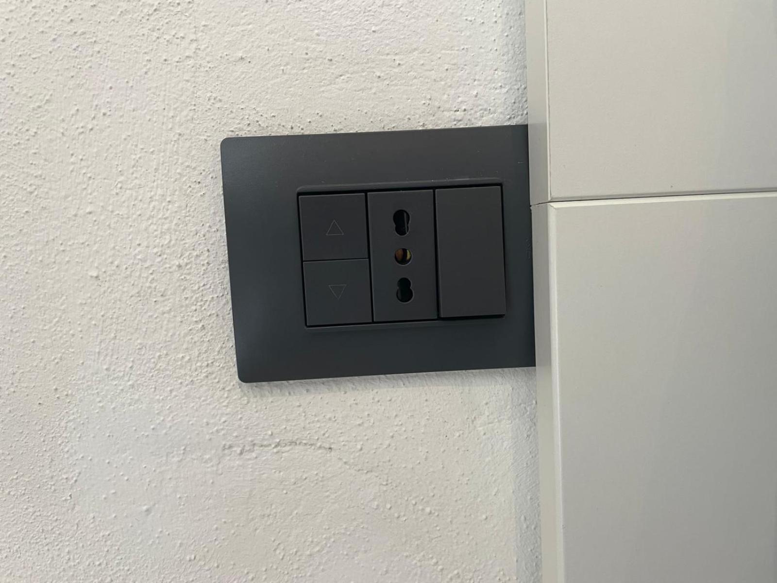 Drooms 4,0 Domotic Smart Self 24H,7 Vicino Treni Porta Susa E Centro Storico تورينو المظهر الخارجي الصورة