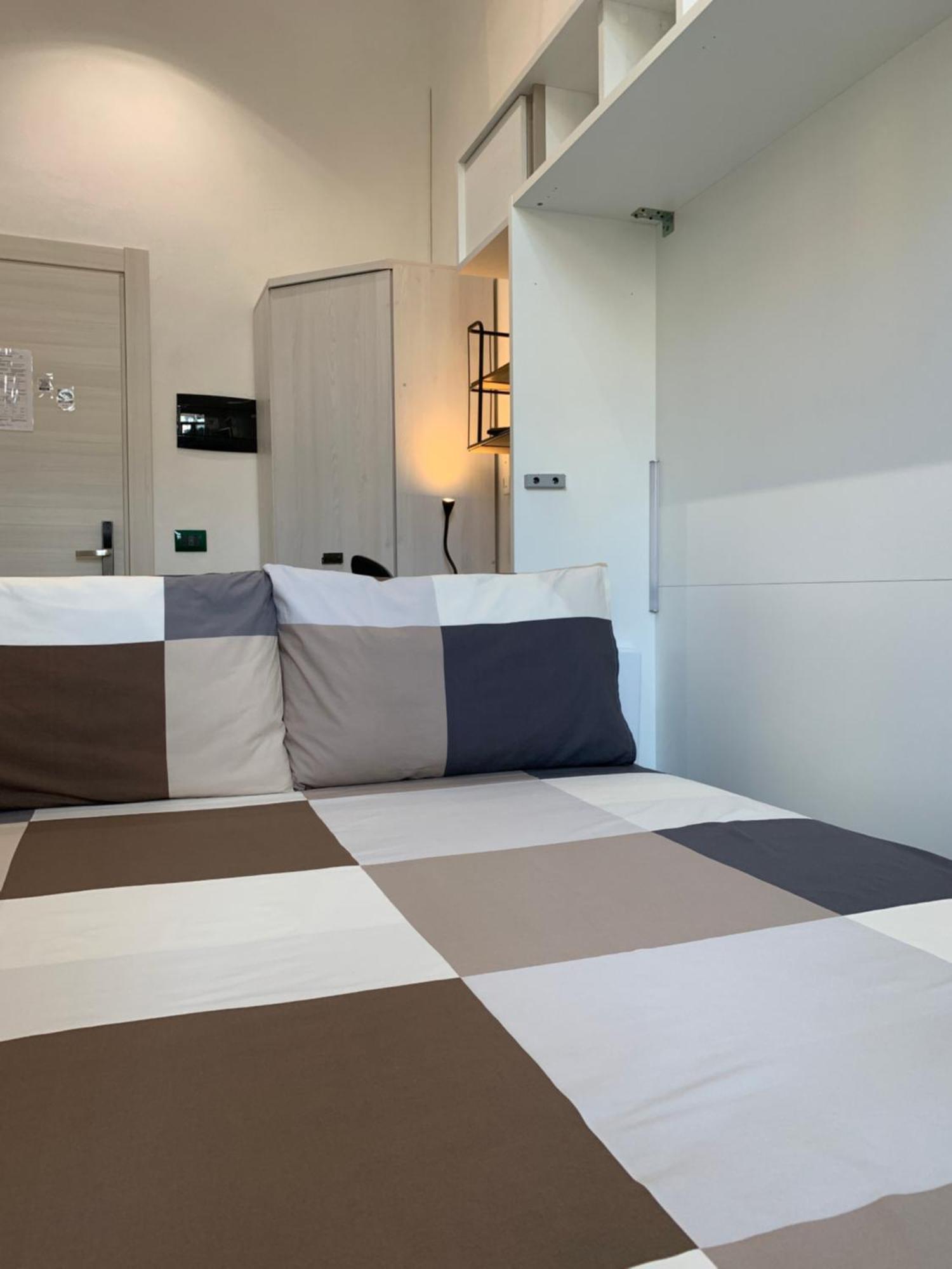 Drooms 4,0 Domotic Smart Self 24H,7 Vicino Treni Porta Susa E Centro Storico تورينو المظهر الخارجي الصورة