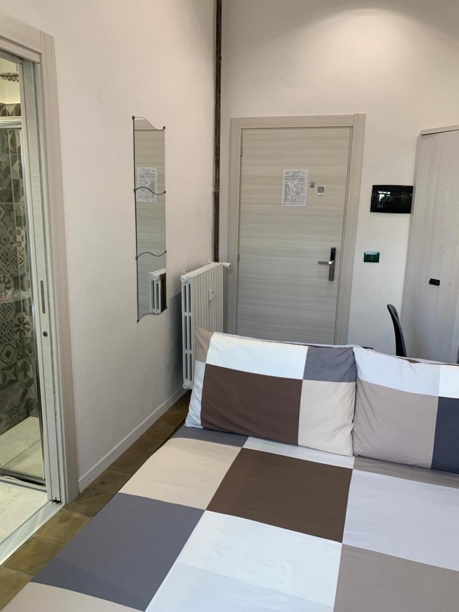 Drooms 4,0 Domotic Smart Self 24H,7 Vicino Treni Porta Susa E Centro Storico تورينو المظهر الخارجي الصورة