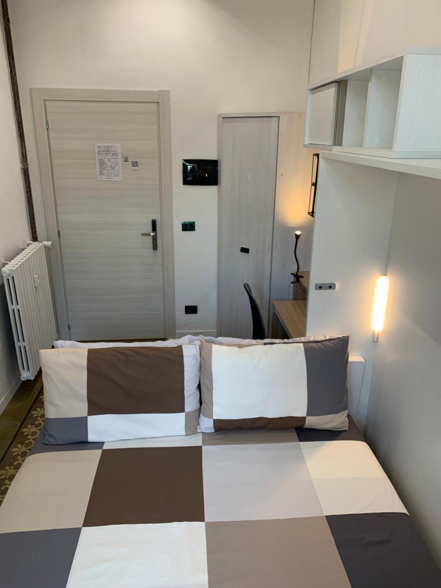 Drooms 4,0 Domotic Smart Self 24H,7 Vicino Treni Porta Susa E Centro Storico تورينو المظهر الخارجي الصورة